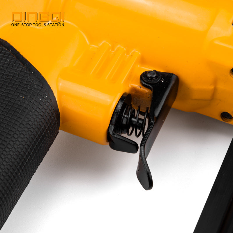 Pneumatski pistolj za eksere – DINGQI