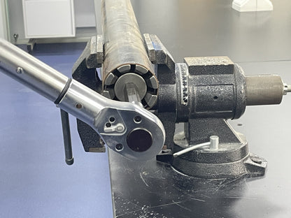 Alat za širenje cevi auspuha